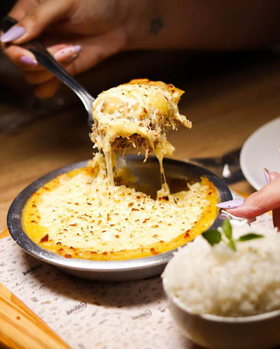 Escondidinho de Costela Quiosque Caipira